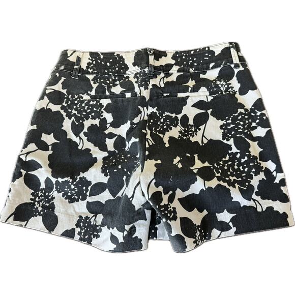 The Limited Women’s Size 6 Black White Floral Shorts Cotton Poly Spandex READ - Picture 2 of 7